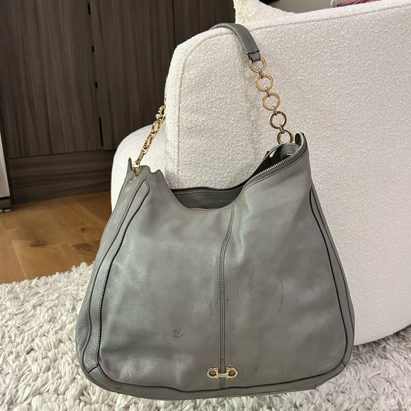 Salvatore Ferragamo Gray Leather Hobo Bag with Gold Chain vintage - Picture 3 of 7